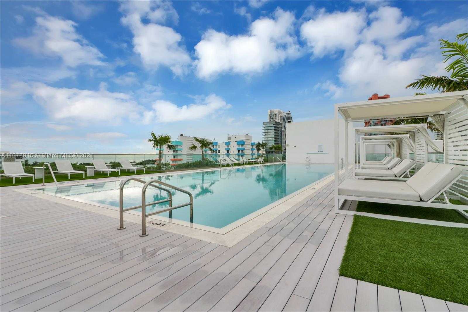 Small Image of 300 COLLINS AVE #3C, Miami Beach Number 17
