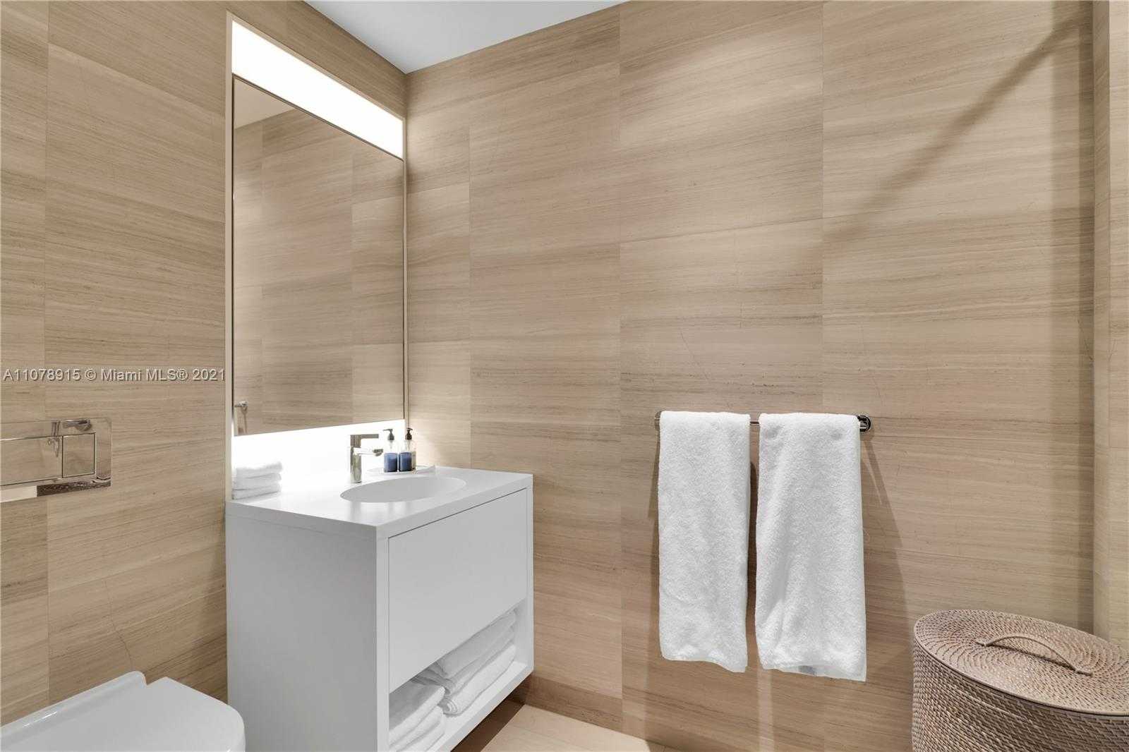 Small Image of 300 COLLINS AVE #3C, Miami Beach Number 4