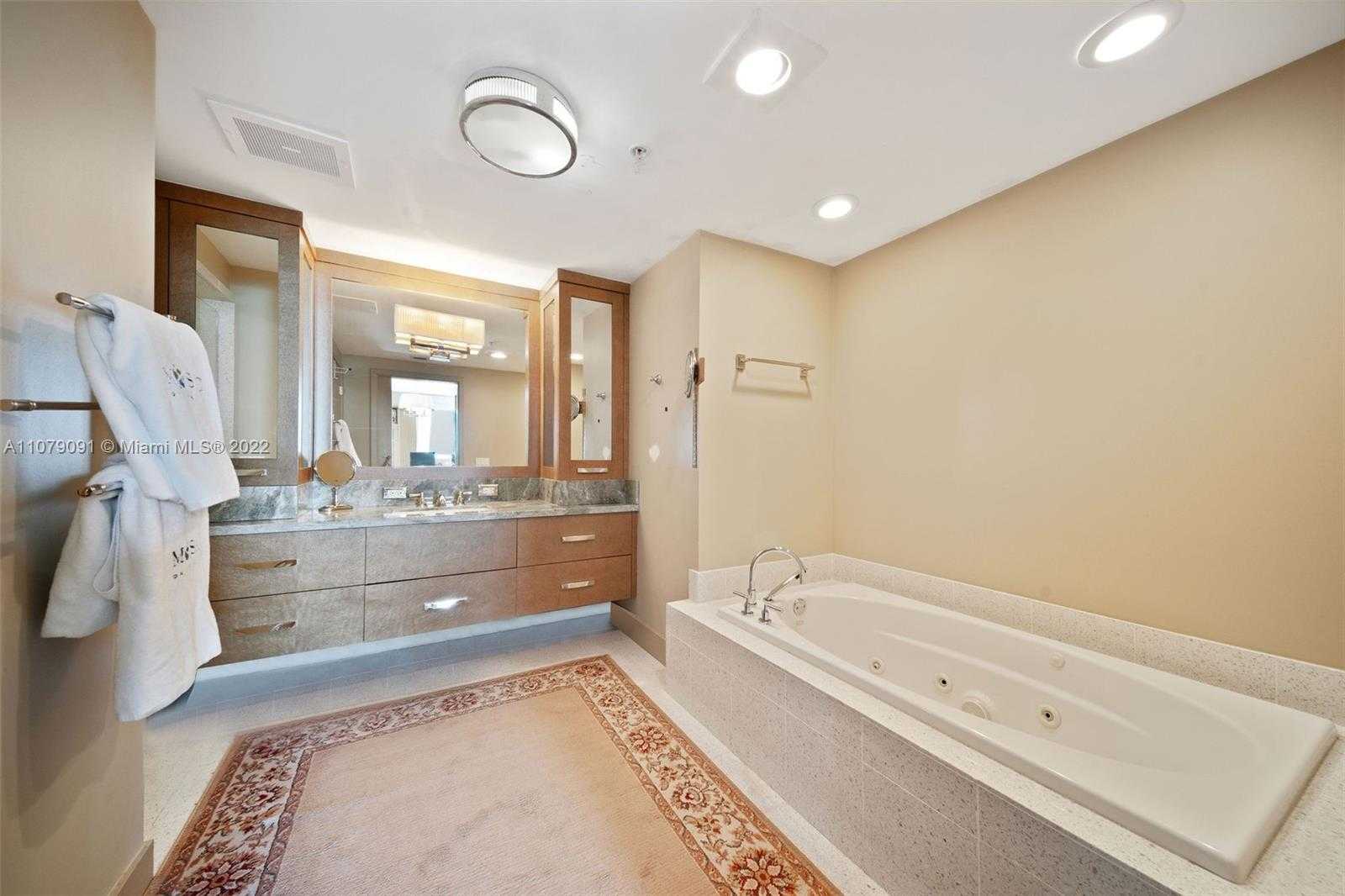 Small Image of 3801 COLLINS AVE #501, Miami Beach Number 11