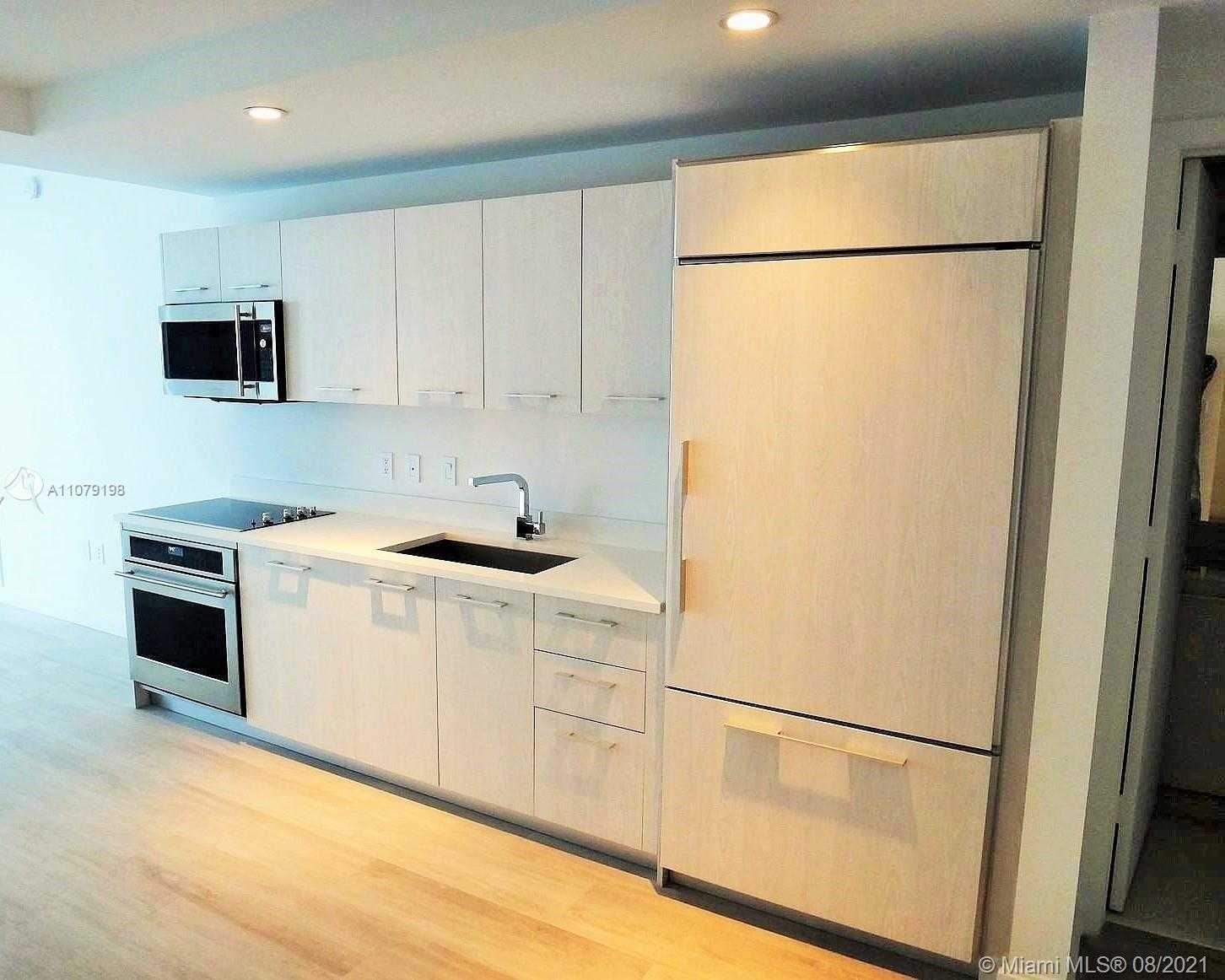 Small Image of 55 SOUTH WEST 9 ST #3909, Miami Number 2