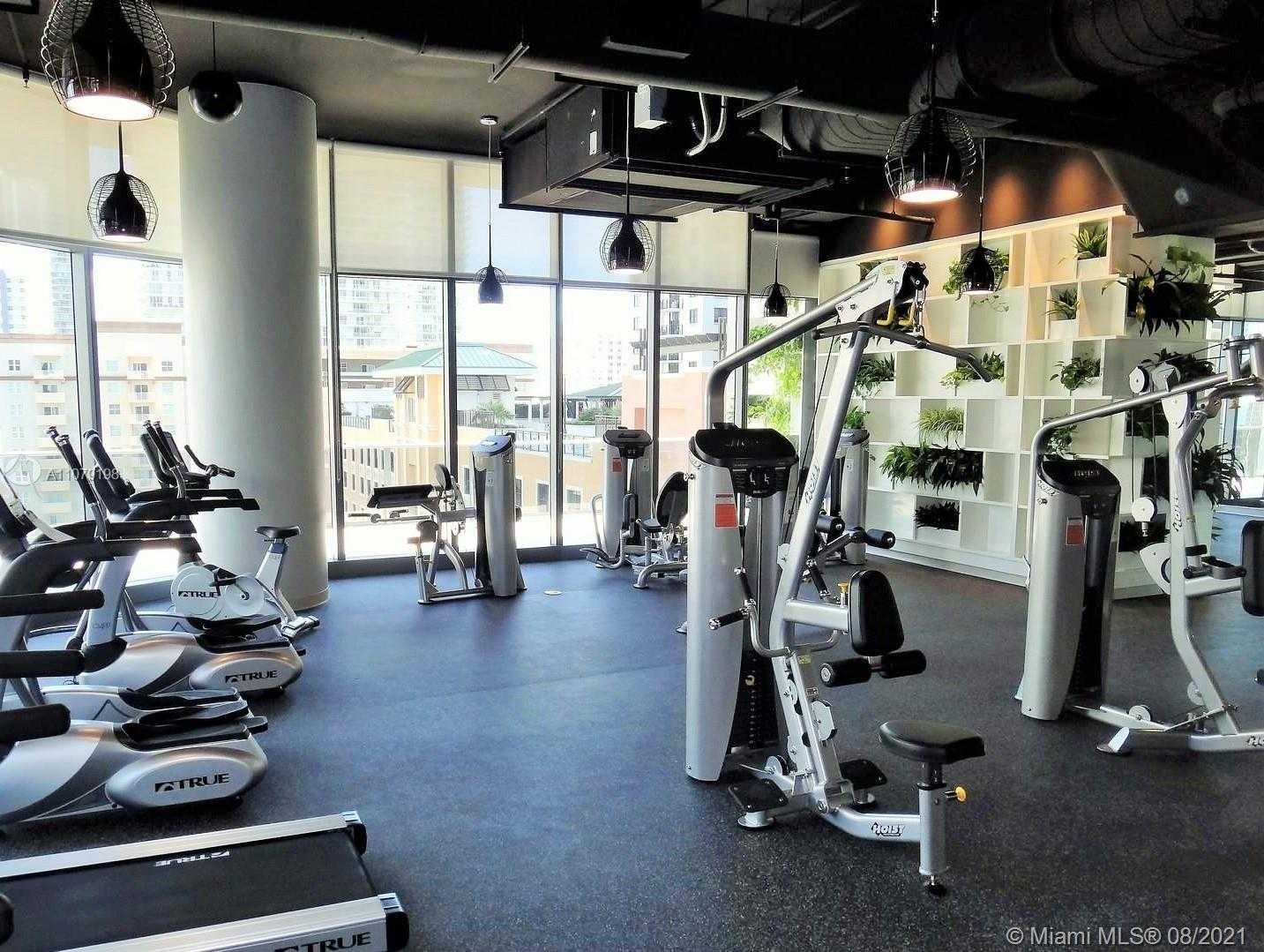 Small Image of 55 SOUTH WEST 9 ST #3909, Miami Number 26