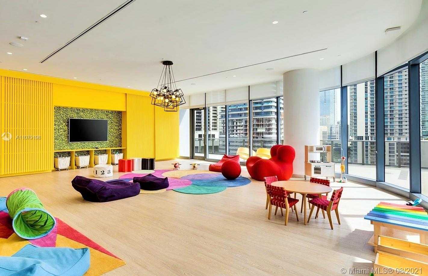 Small Image of 55 SOUTH WEST 9 ST #3909, Miami Number 28
