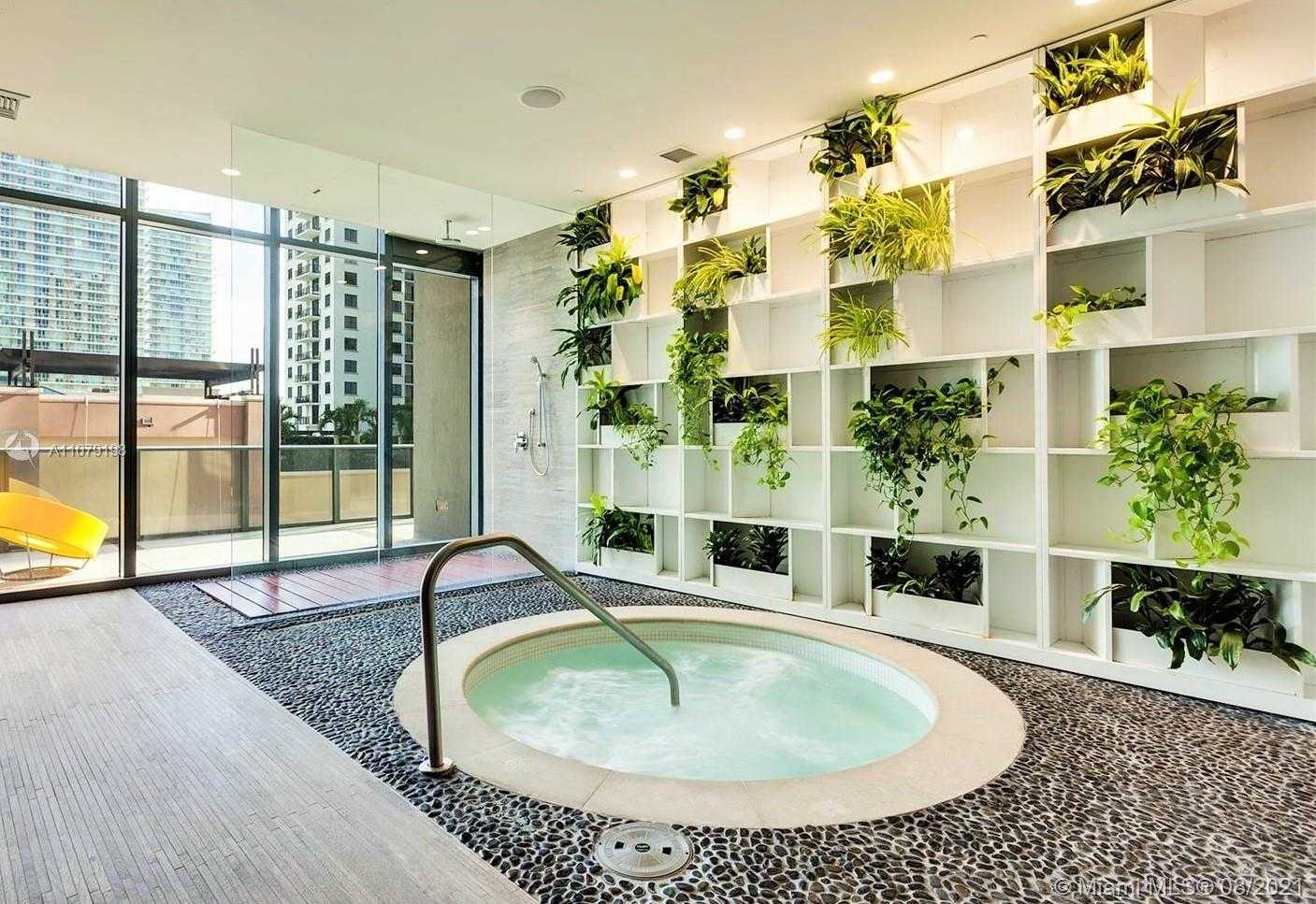 Small Image of 55 SOUTH WEST 9 ST #3909, Miami Number 29