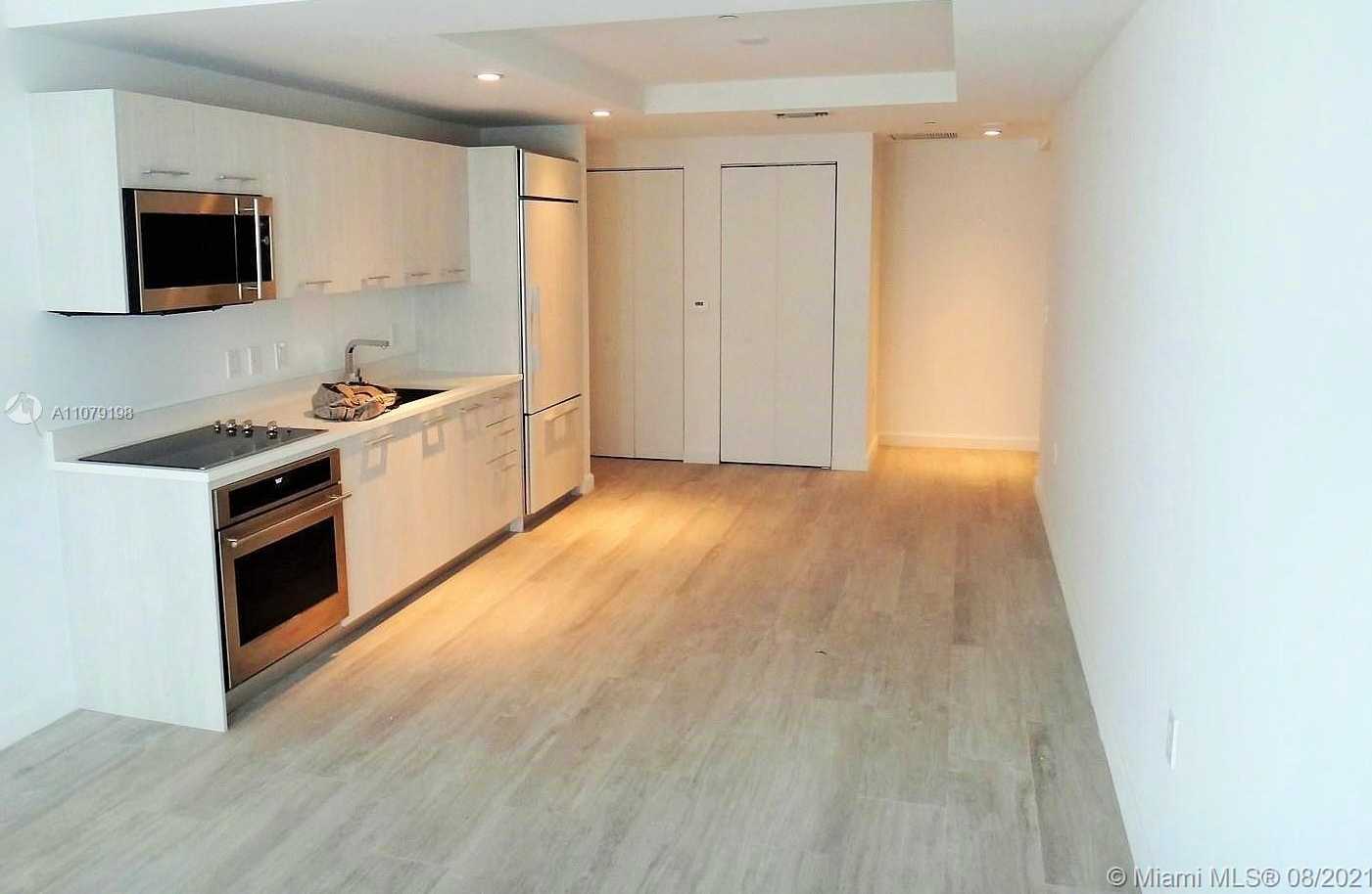 Small Image of 55 SOUTH WEST 9 ST #3909, Miami Number 3