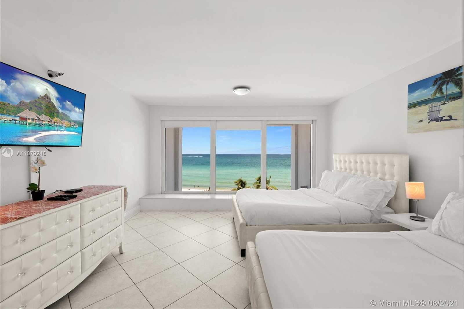 Small Image of 5445 COLLINS AVE #M2, Miami Beach Number 13