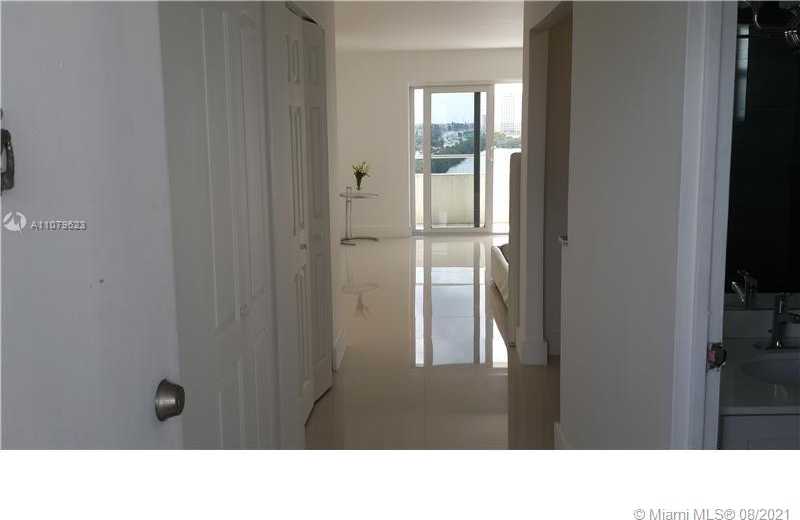 Small Image of 7904 WEST DR #1006, North Bay Village Number 5