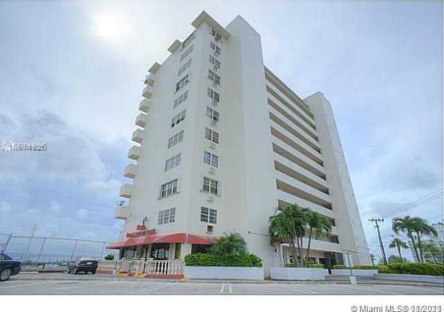 Small Image of 7904 WEST DR #1006, North Bay Village Number 8