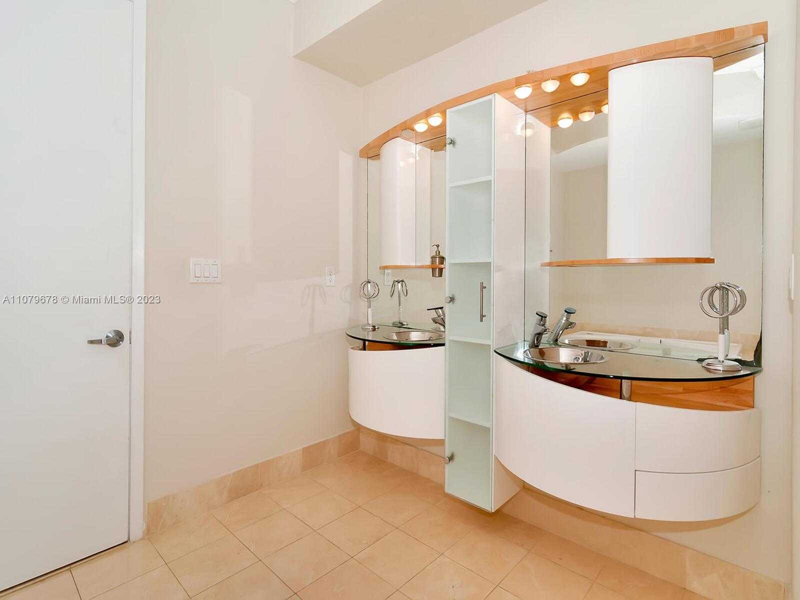 Small Image of 18101 COLLINS AVE #1806, Sunny Isles Beach Number 30