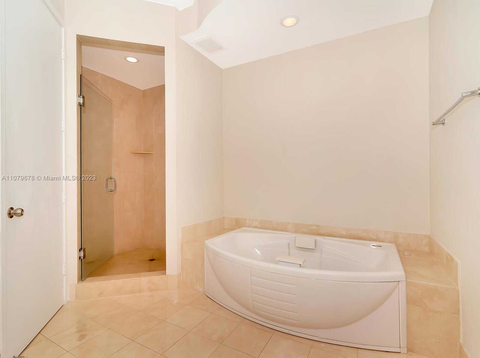 Small Image of 18101 COLLINS AVE #1806, Sunny Isles Beach Number 31