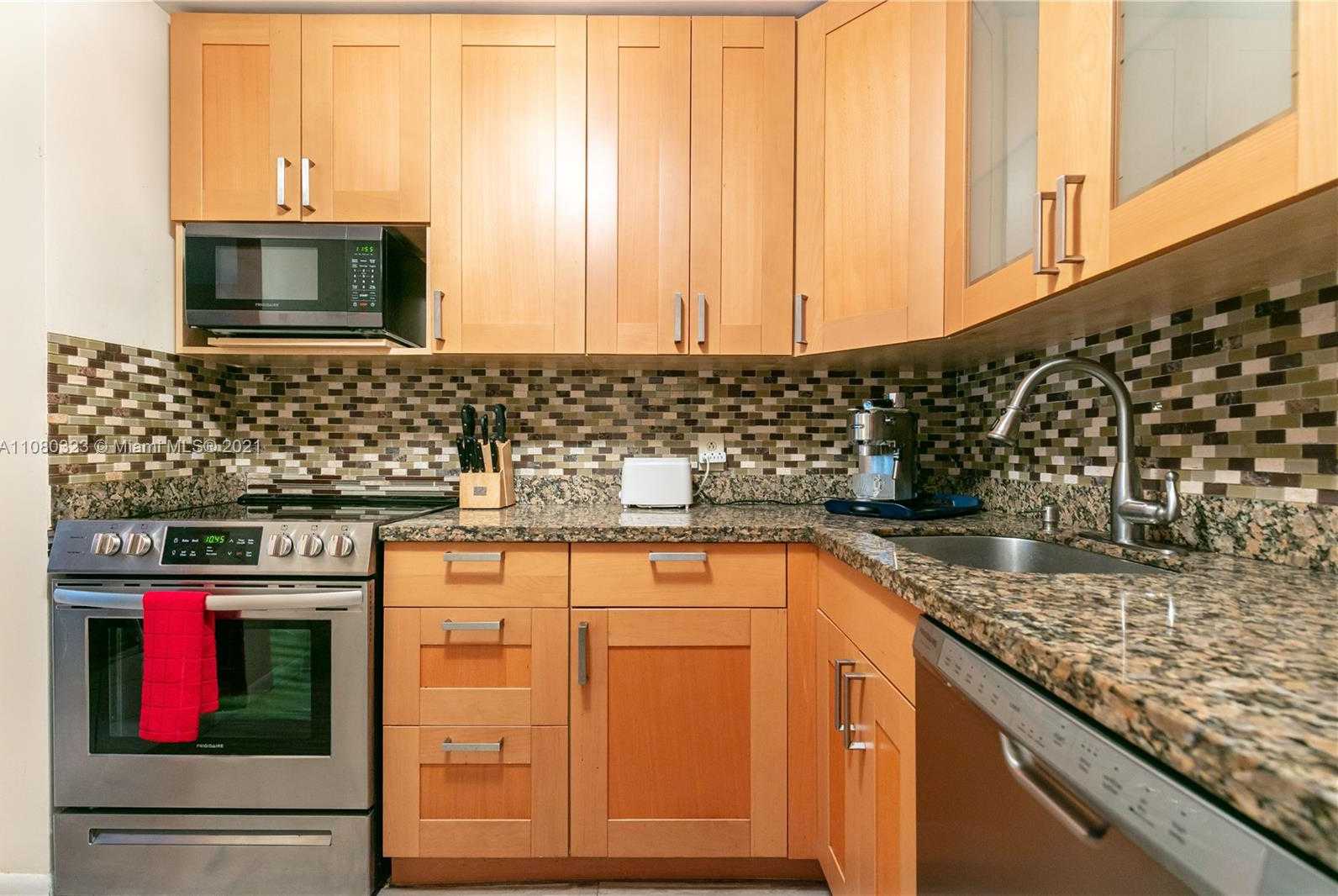 Small Image of 2101 SOUTH OCEAN DR #806, Hollywood Number 6