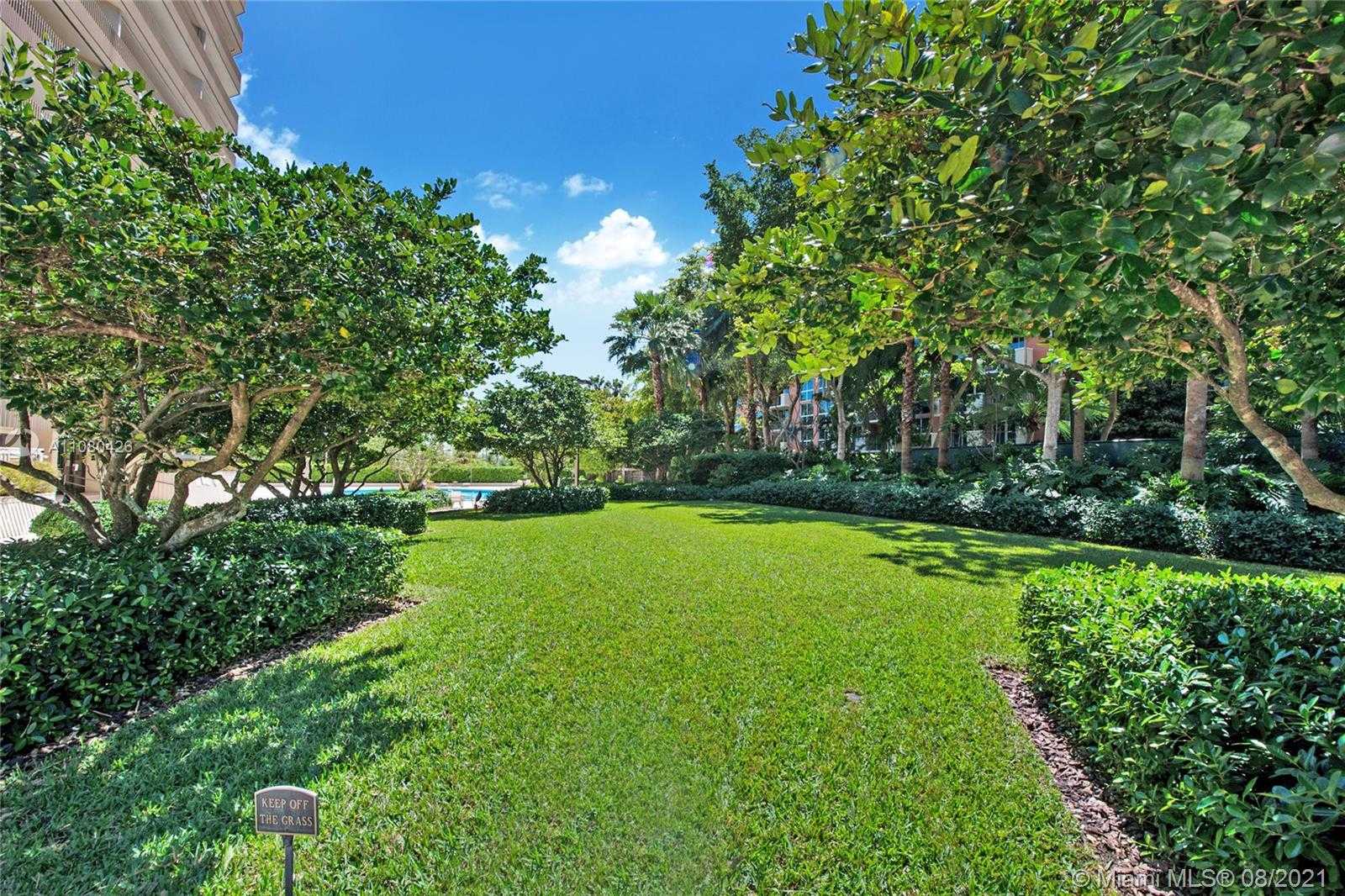 Small Image of 2901 SOUTH BAYSHORE DR #16A/B, Miami Number 13