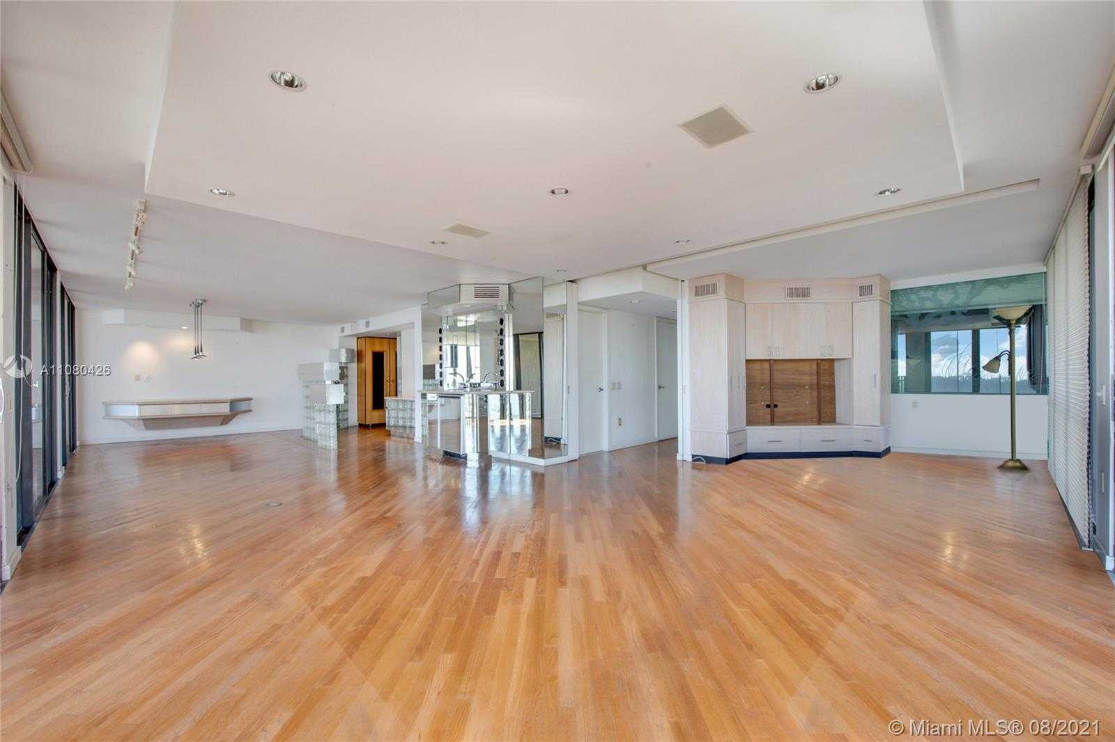 Small Image of 2901 SOUTH BAYSHORE DR #16A/B, Miami Number 5