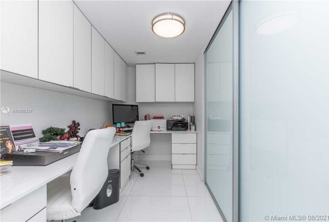 Small Image of 17201 COLLINS AVE #1807, Sunny Isles Beach Number 19