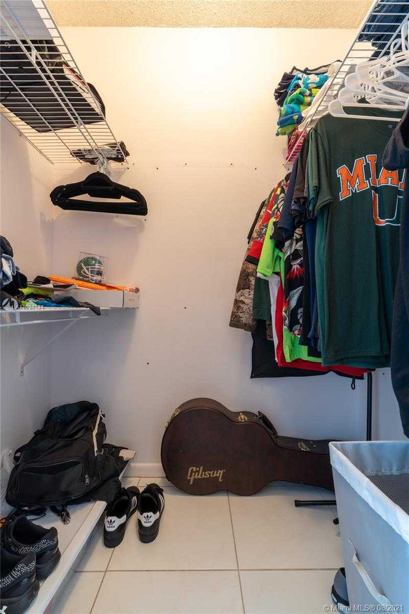 Small Image of 2101 SOUTH OCEAN DR #1902, Hollywood Number 17