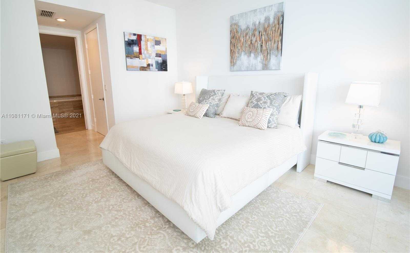 Small Image of 15901 COLLINS AVE #1402, Sunny Isles Beach Number 14