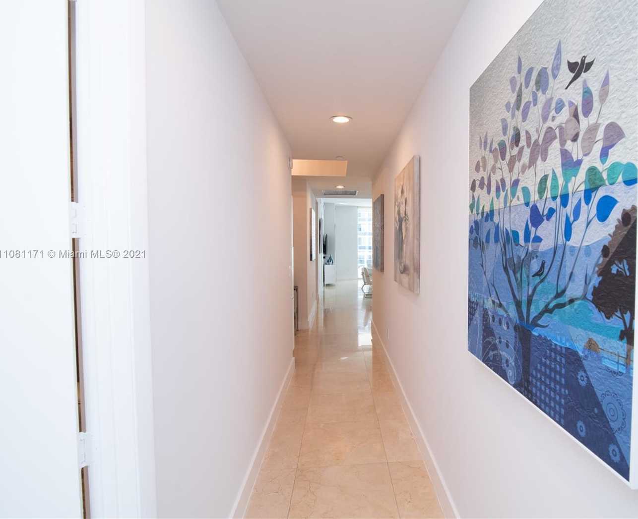Small Image of 15901 COLLINS AVE #1402, Sunny Isles Beach Number 4