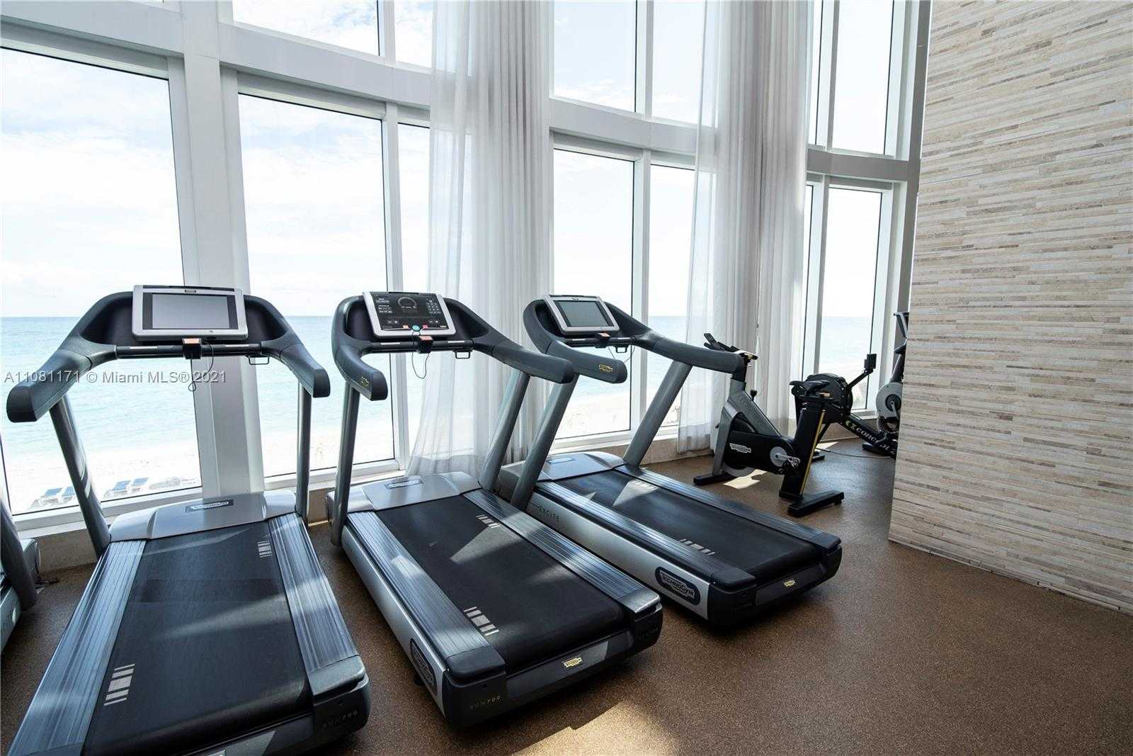 Small Image of 15901 COLLINS AVE #1402, Sunny Isles Beach Number 47