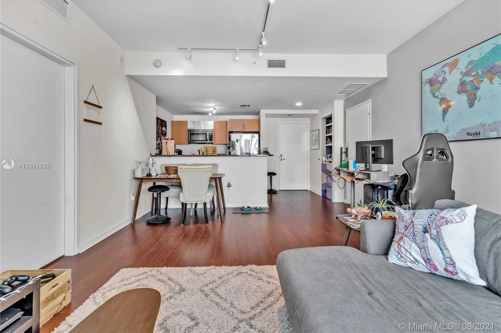 Small Image of 300 SOUTH BISCAYNE BLVD #T-2614, Miami Number 21