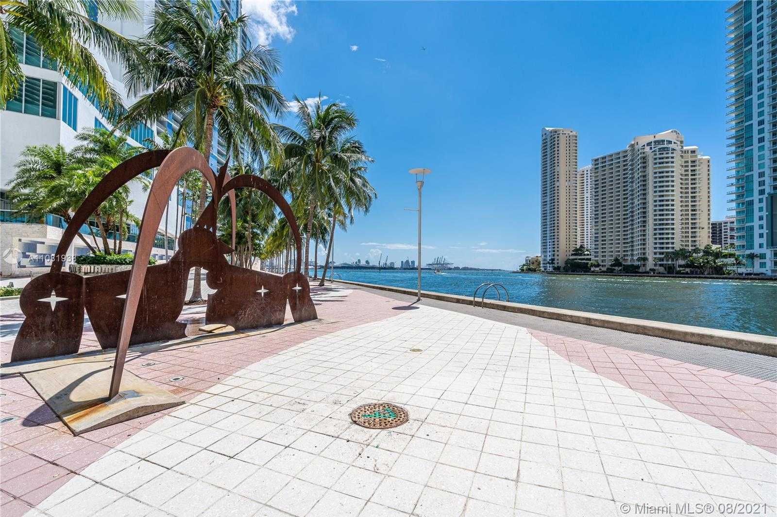Small Image of 300 SOUTH BISCAYNE BLVD #T-2614, Miami Number 26