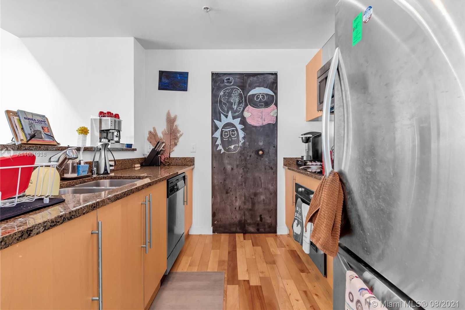 Small Image of 300 SOUTH BISCAYNE BLVD #T-2614, Miami Number 4