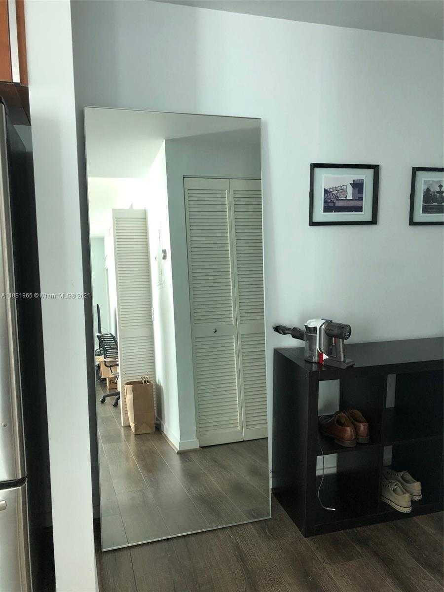 Small Image of 300 SOUTH BISCAYNE BLVD #T-2901, Miami Number 10