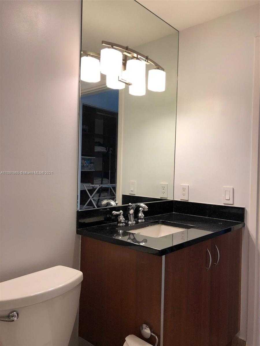 Small Image of 300 SOUTH BISCAYNE BLVD #T-2901, Miami Number 12