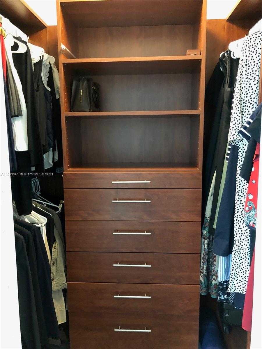 Small Image of 300 SOUTH BISCAYNE BLVD #T-2901, Miami Number 14