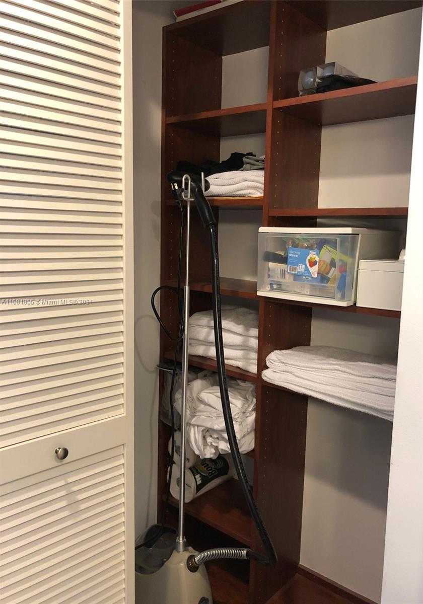 Small Image of 300 SOUTH BISCAYNE BLVD #T-2901, Miami Number 16