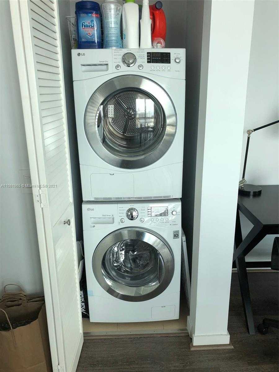 Small Image of 300 SOUTH BISCAYNE BLVD #T-2901, Miami Number 18
