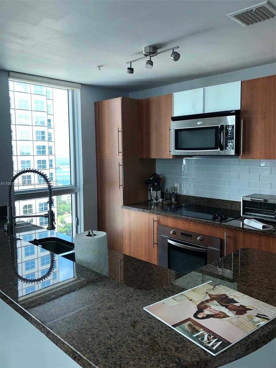 Small Image of 300 SOUTH BISCAYNE BLVD #T-2901, Miami Number 5
