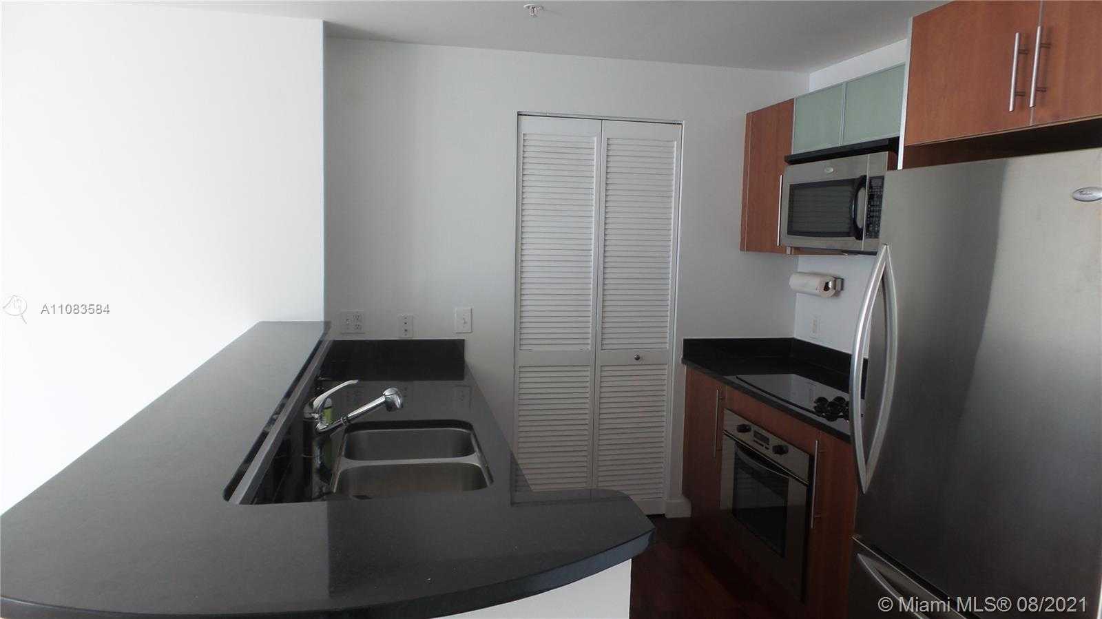 Small Image of 300 SOUTH BISCAYNE BLVD #3714, Miami Number 6