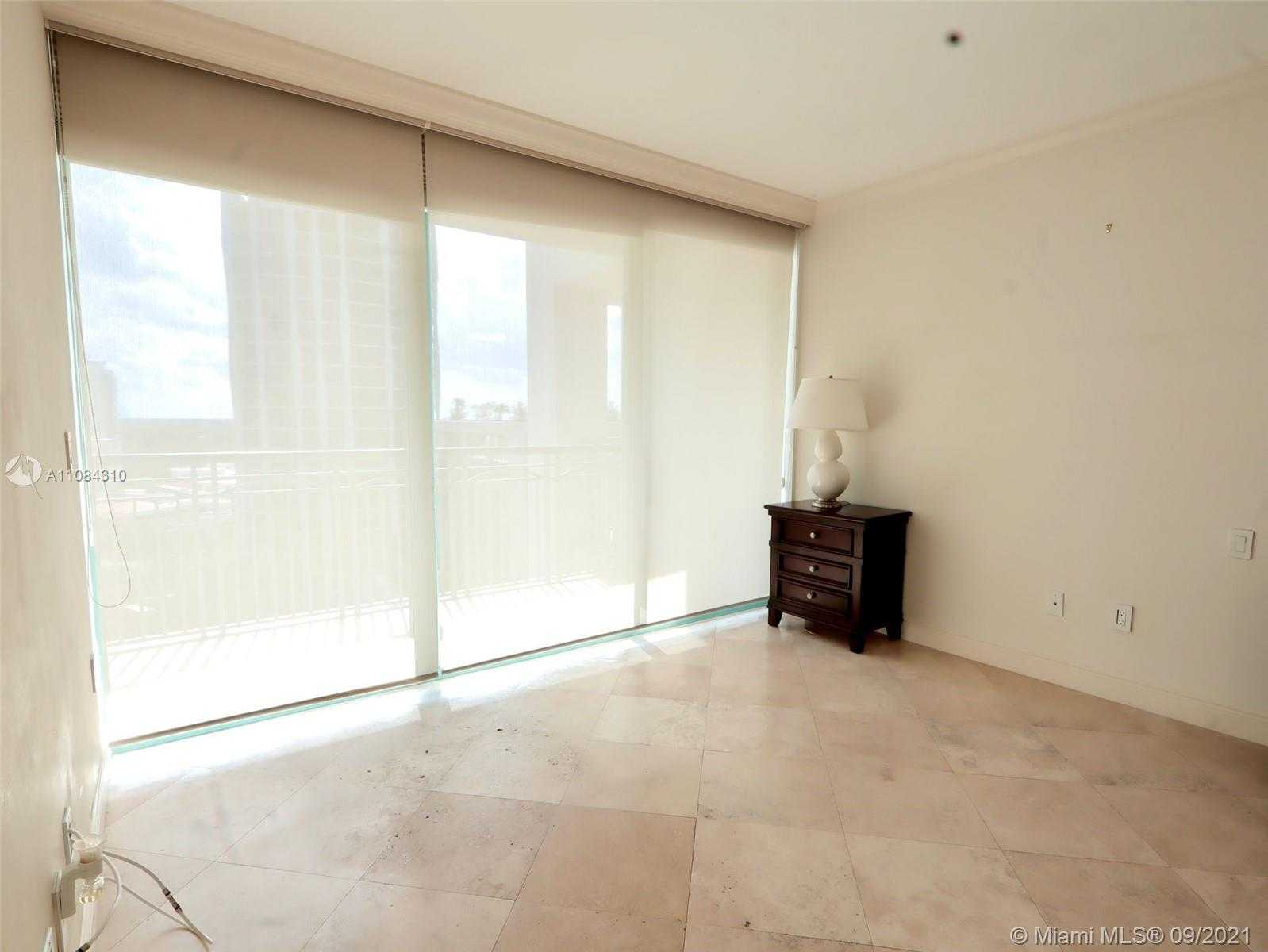 Small Image of 3350 SOUTH WEST 27 AV #1402, Coconut Grove Number 16
