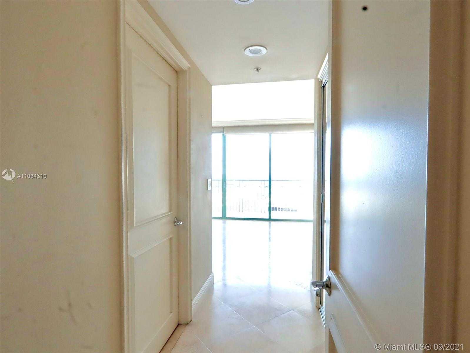 Small Image of 3350 SOUTH WEST 27 AV #1402, Coconut Grove Number 31