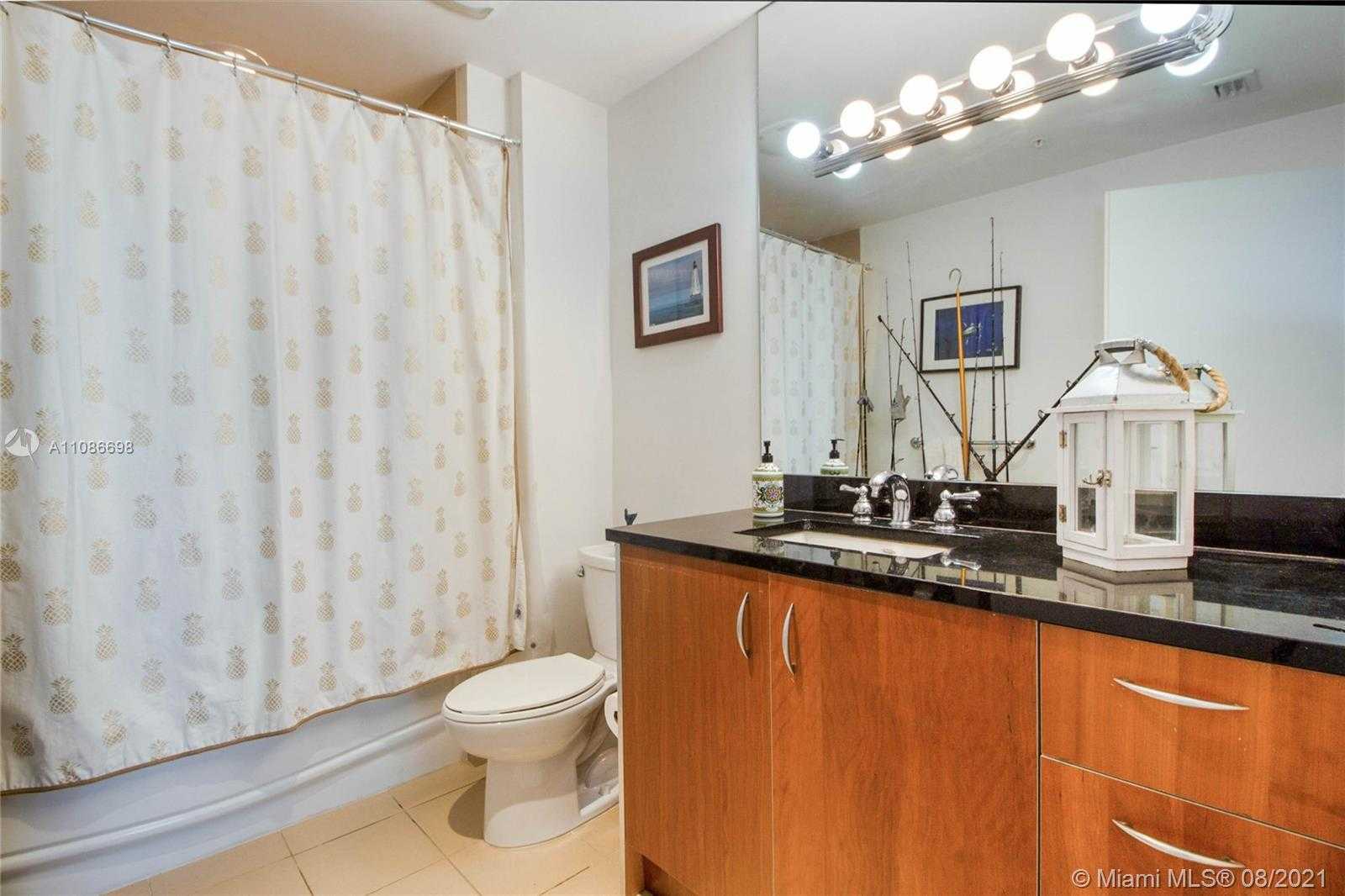 Small Image of 300 SOUTH BISCAYNE BLVD #T-2208, Miami Number 11