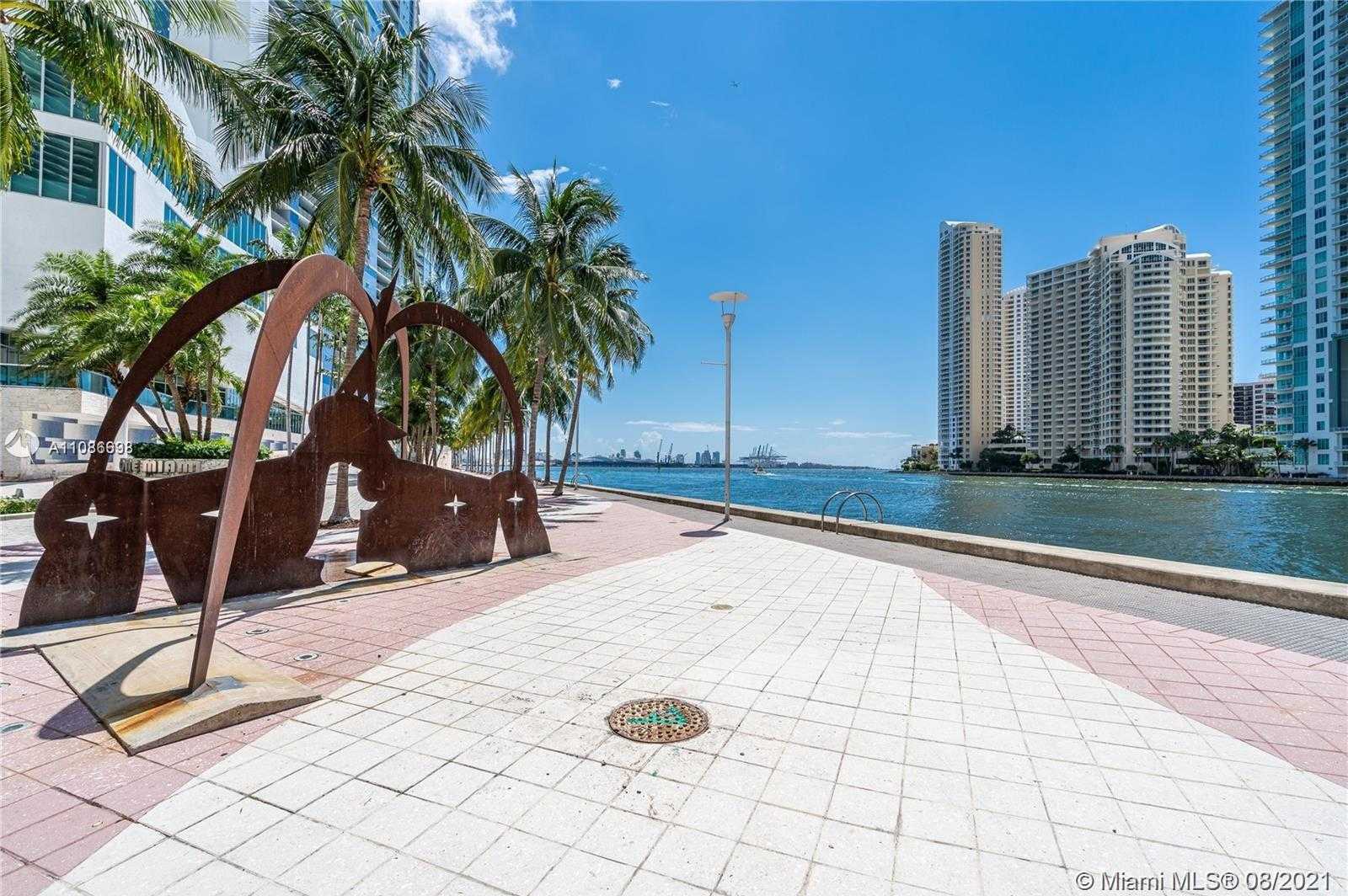 Small Image of 300 SOUTH BISCAYNE BLVD #T-2208, Miami Number 16