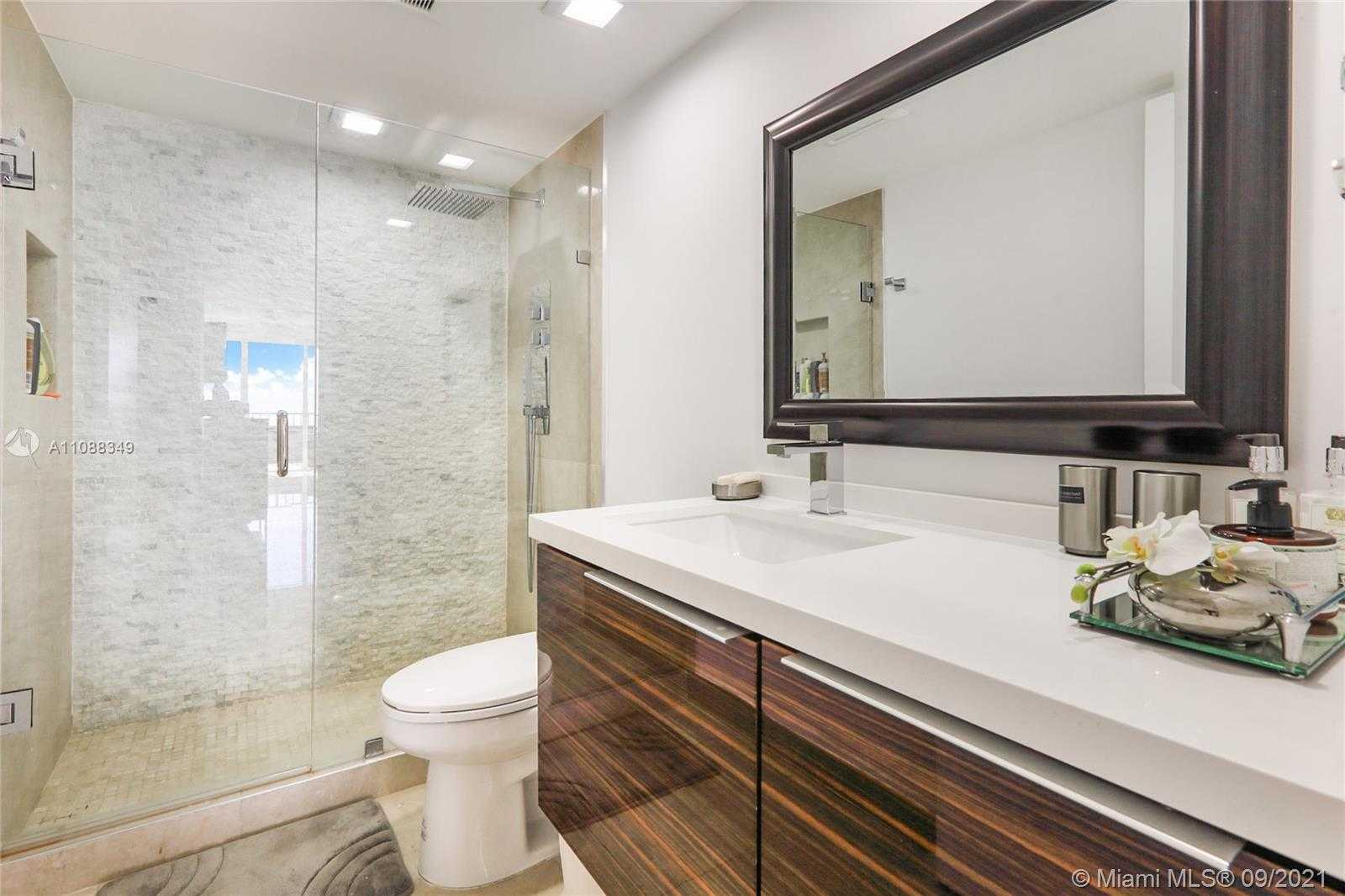 Small Image of 251 CRANDON BLVD #1136, Key Biscayne Number 12