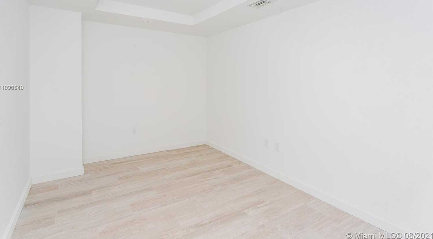 Small Image of 45 SOUTH WEST 9TH ST #3604, Miami Number 48