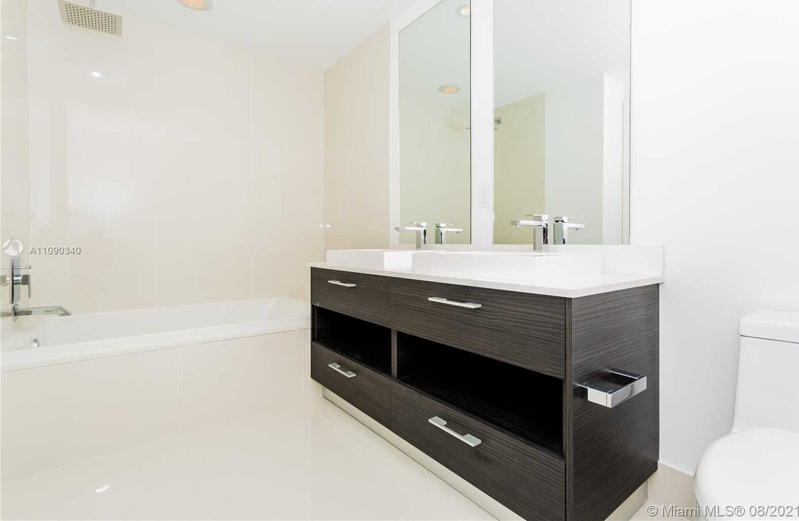 Small Image of 45 SOUTH WEST 9TH ST #3604, Miami Number 56