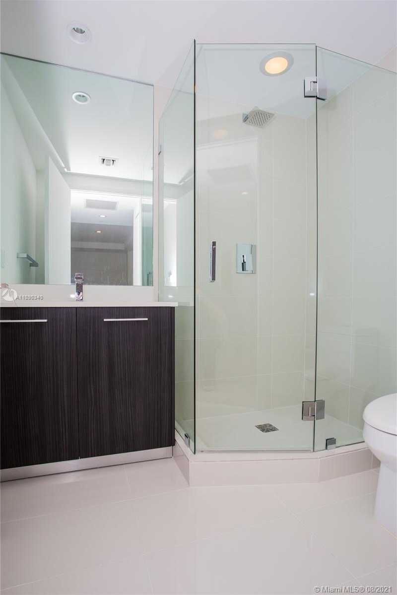 Small Image of 45 SOUTH WEST 9TH ST #3604, Miami Number 57