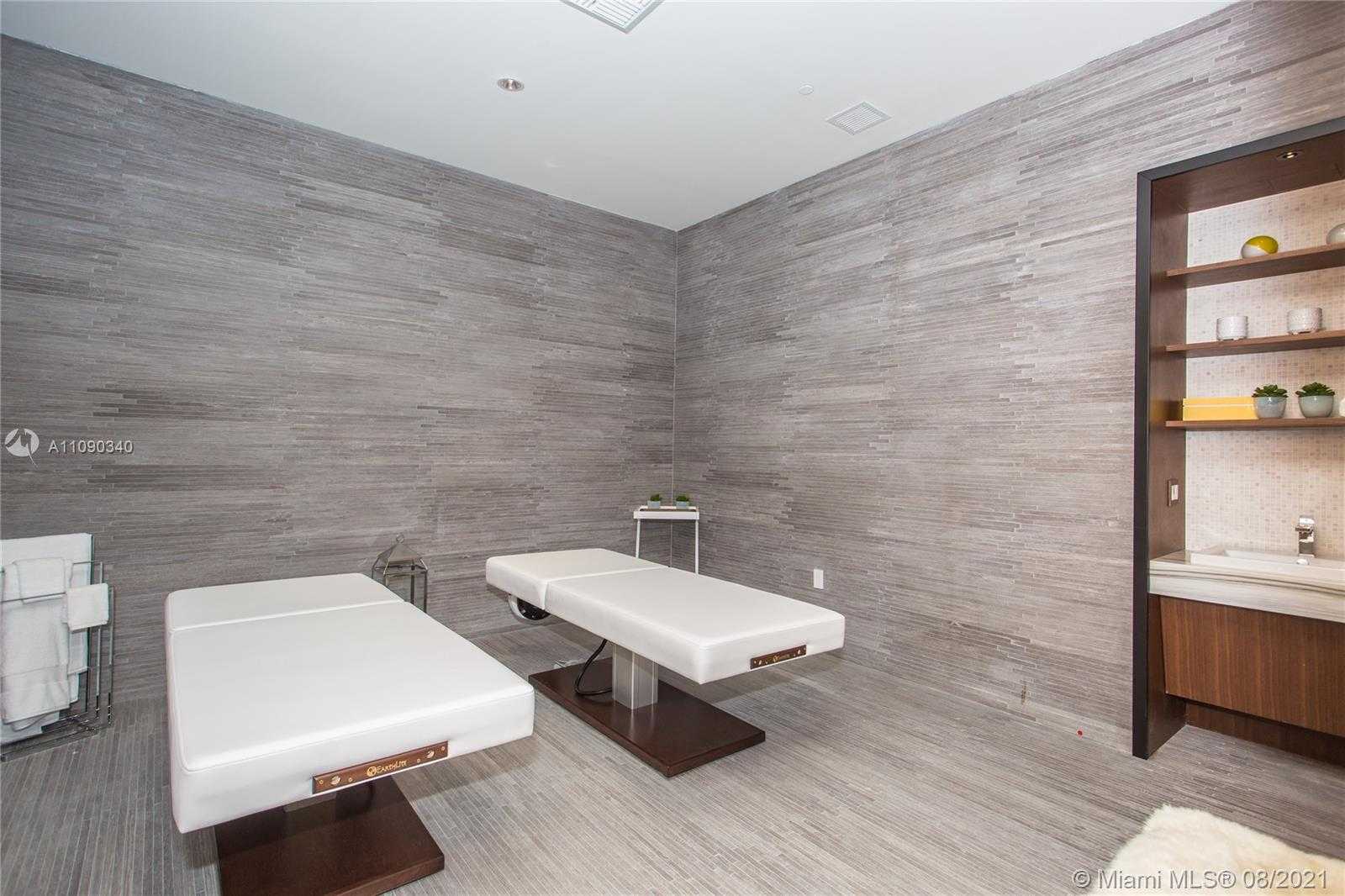 Small Image of 45 SOUTH WEST 9TH ST #3604, Miami Number 8