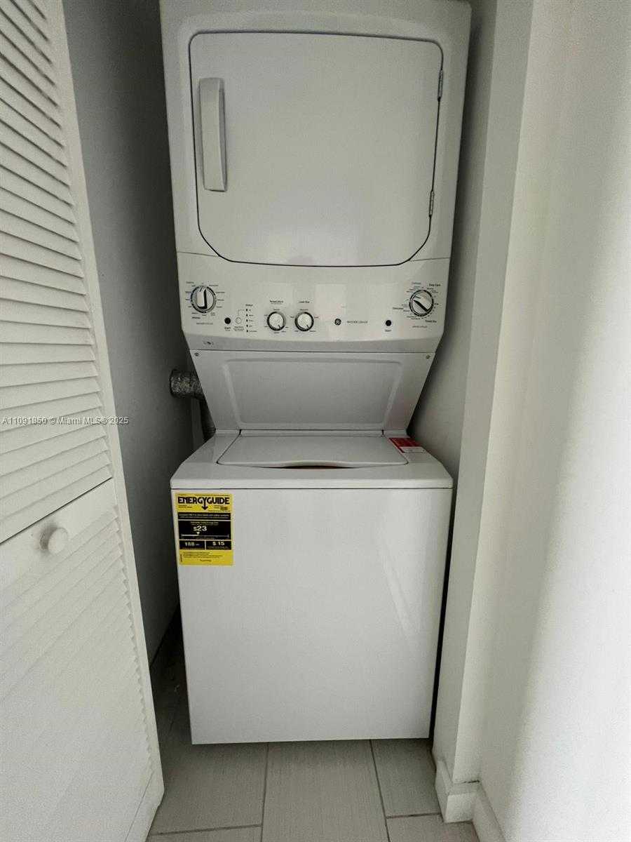 Small Image of 4250 BISCAYNE BLVD #1505, Miami Number 10