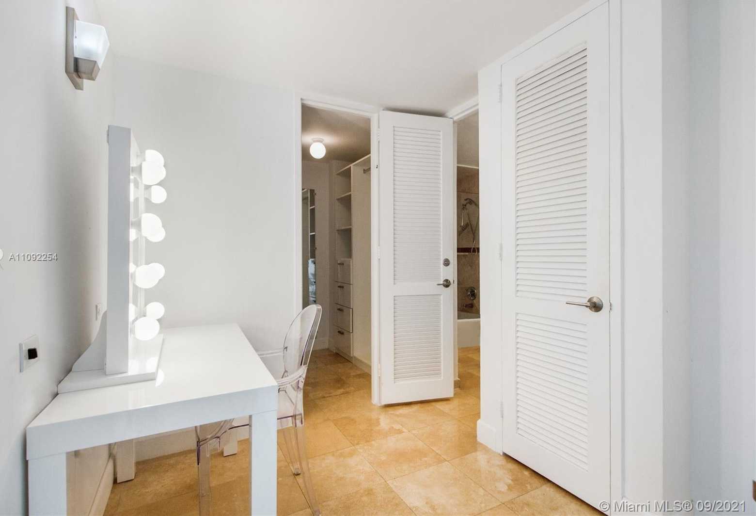 Small Image of 5055 COLLINS AVE #7K, Miami Beach Number 10