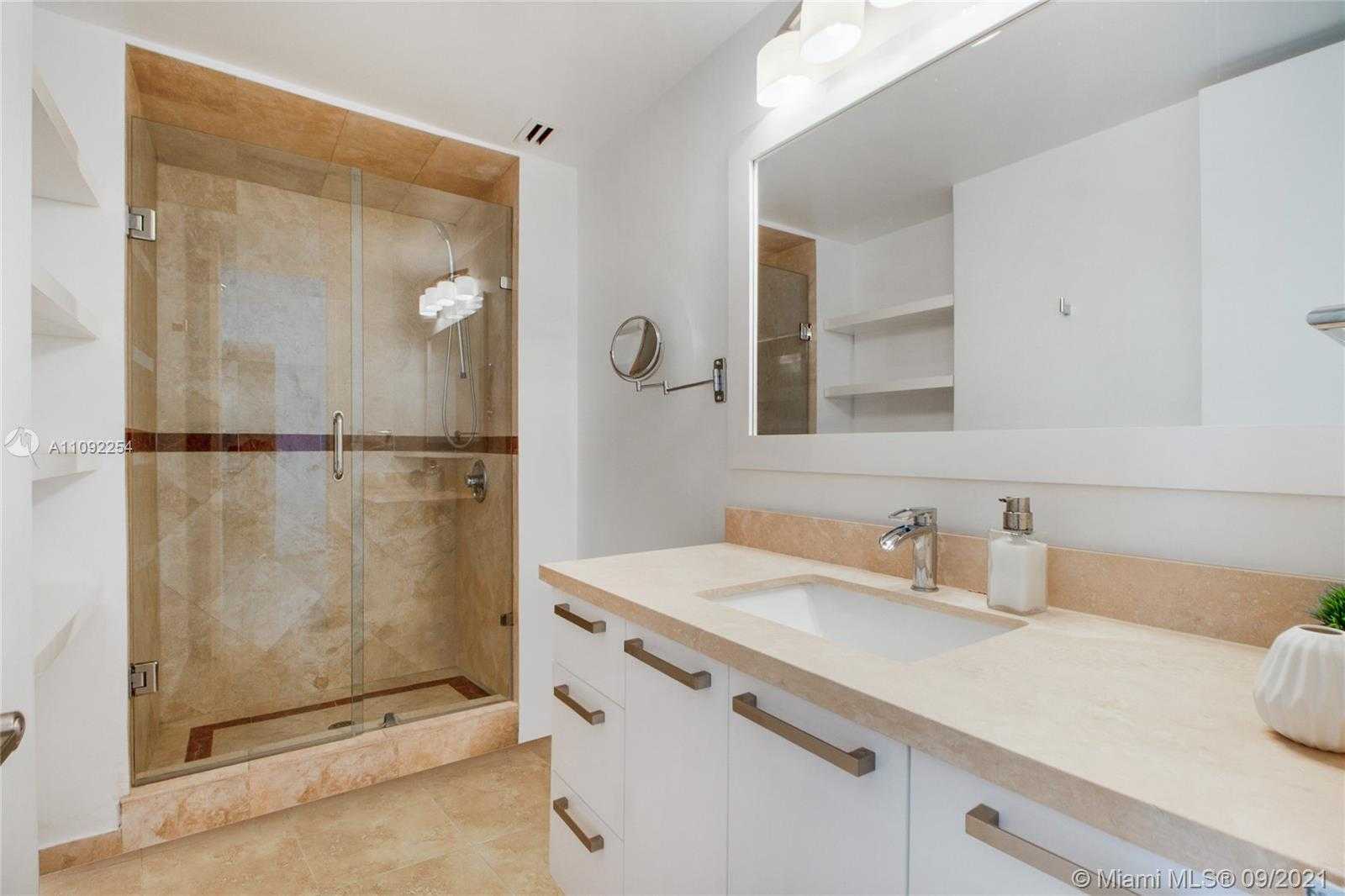 Small Image of 5055 COLLINS AVE #7K, Miami Beach Number 11