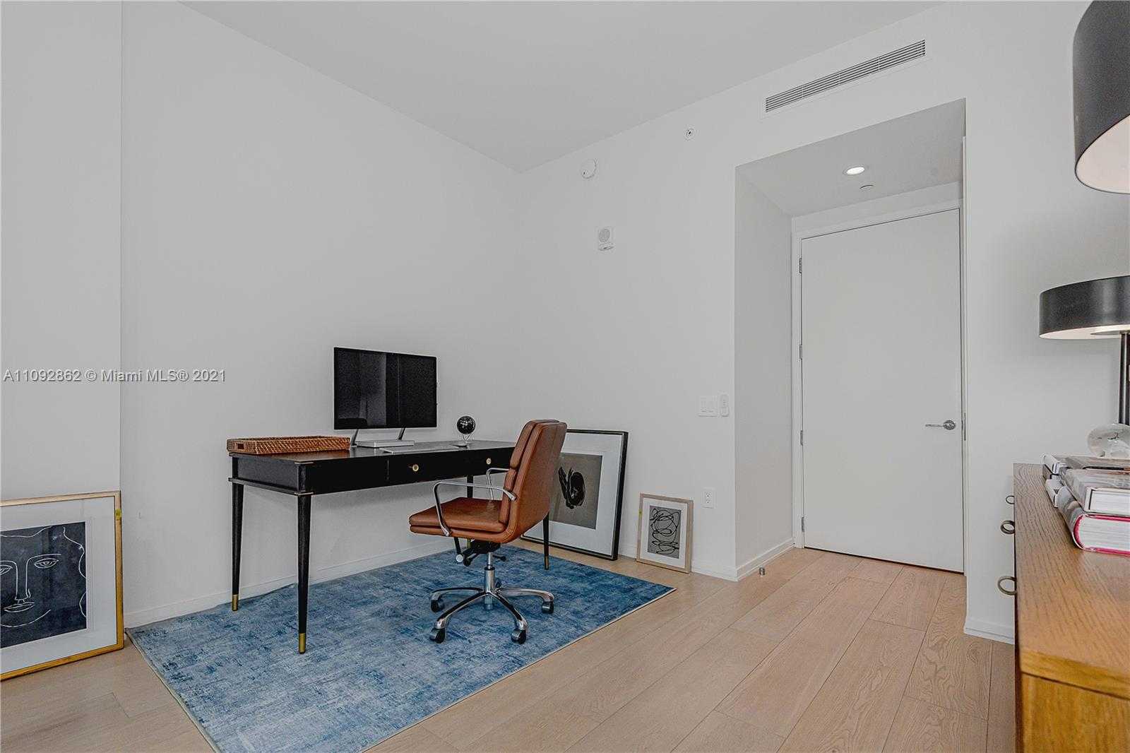 Small Image of 300 EAST COLLINS AVE #2D, Miami Beach Number 18