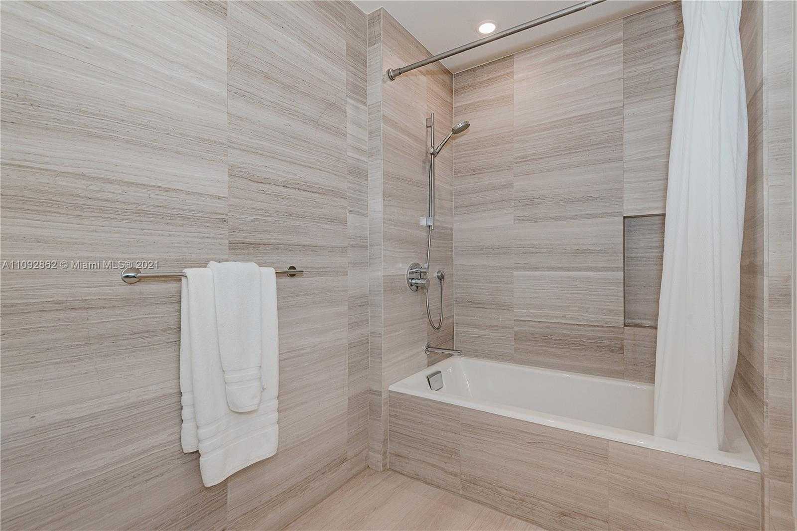 Small Image of 300 EAST COLLINS AVE #2D, Miami Beach Number 21