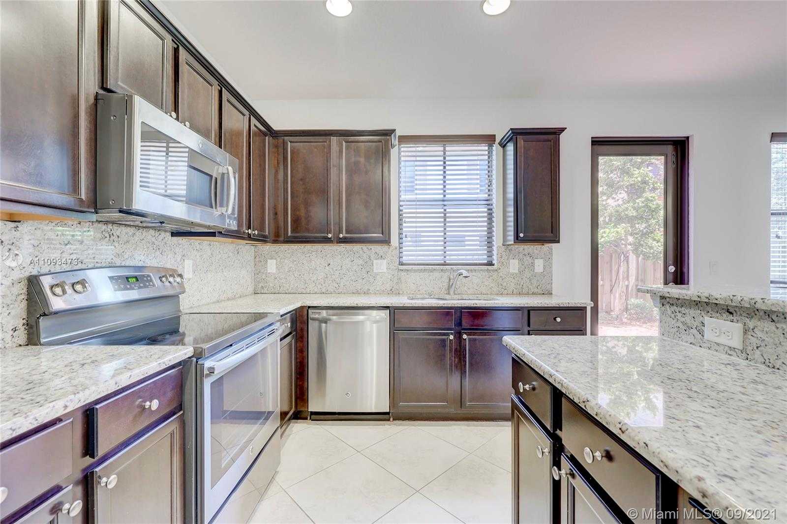 Small Image of 8448 BLUE COVE WAY, Parkland Number 14