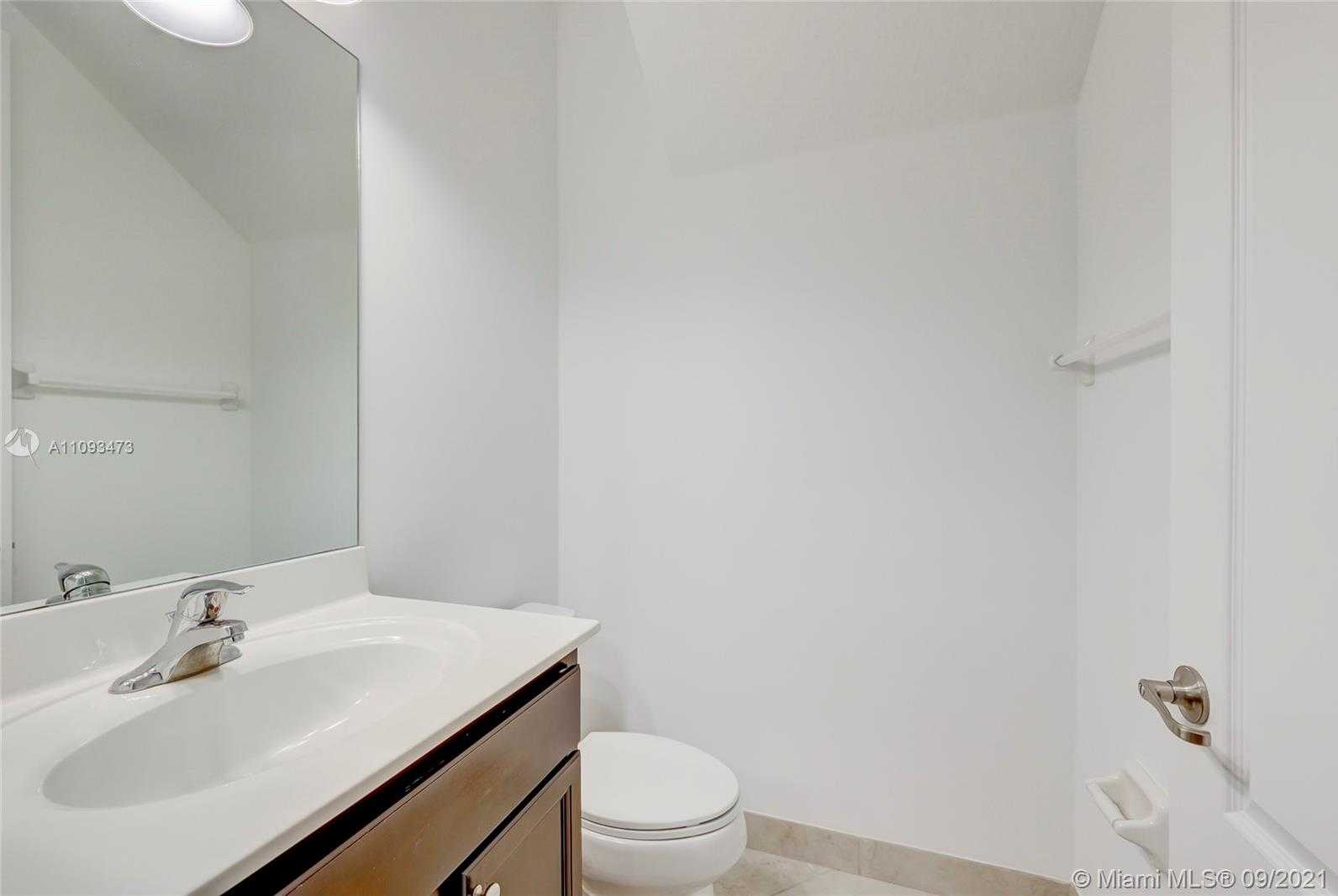 Small Image of 8448 BLUE COVE WAY, Parkland Number 18