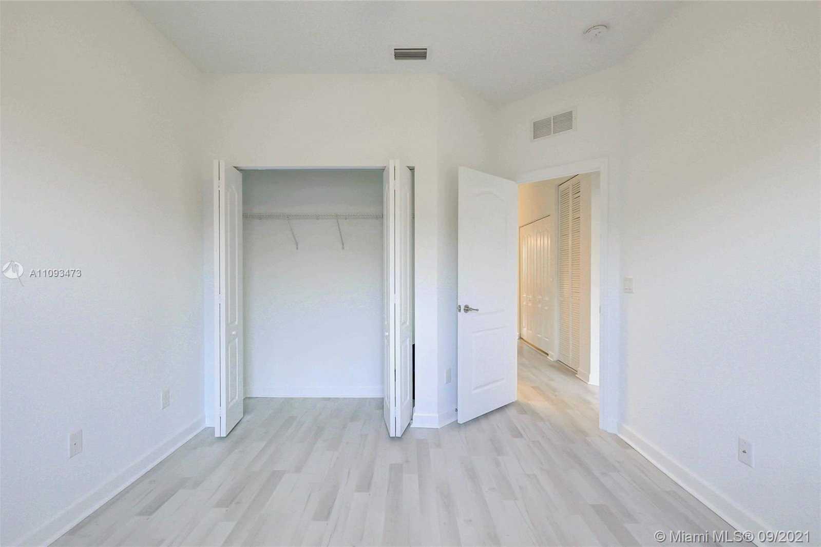 Small Image of 8448 BLUE COVE WAY, Parkland Number 32