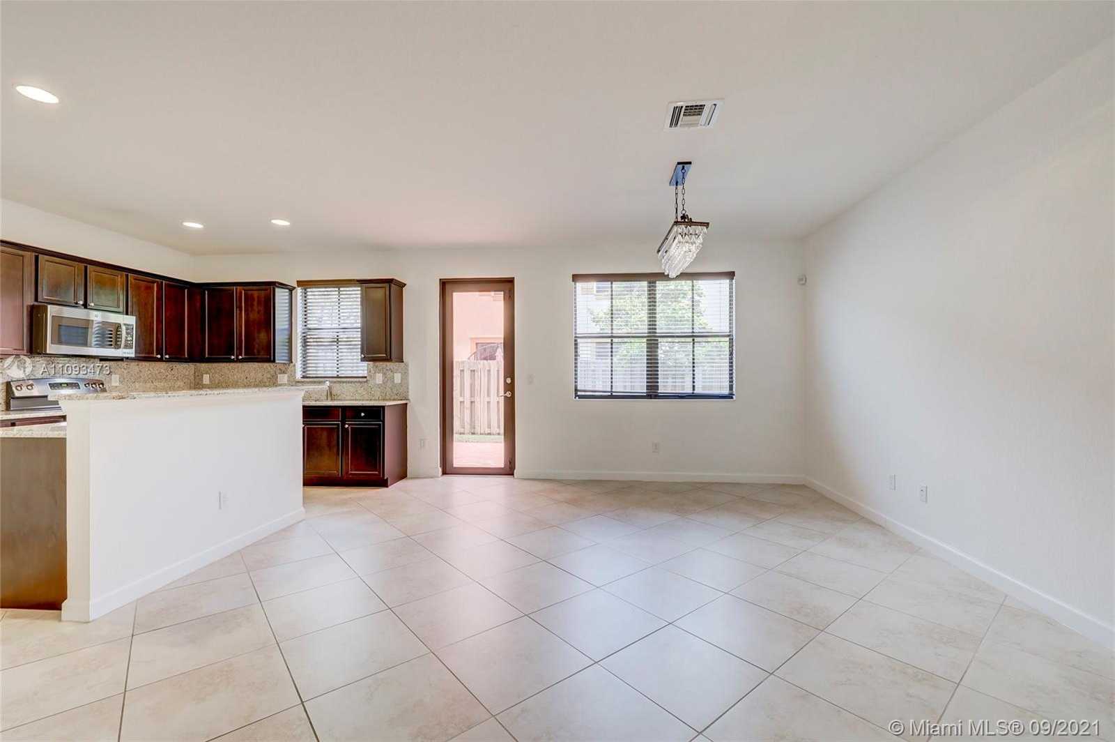 Small Image of 8448 BLUE COVE WAY, Parkland Number 35