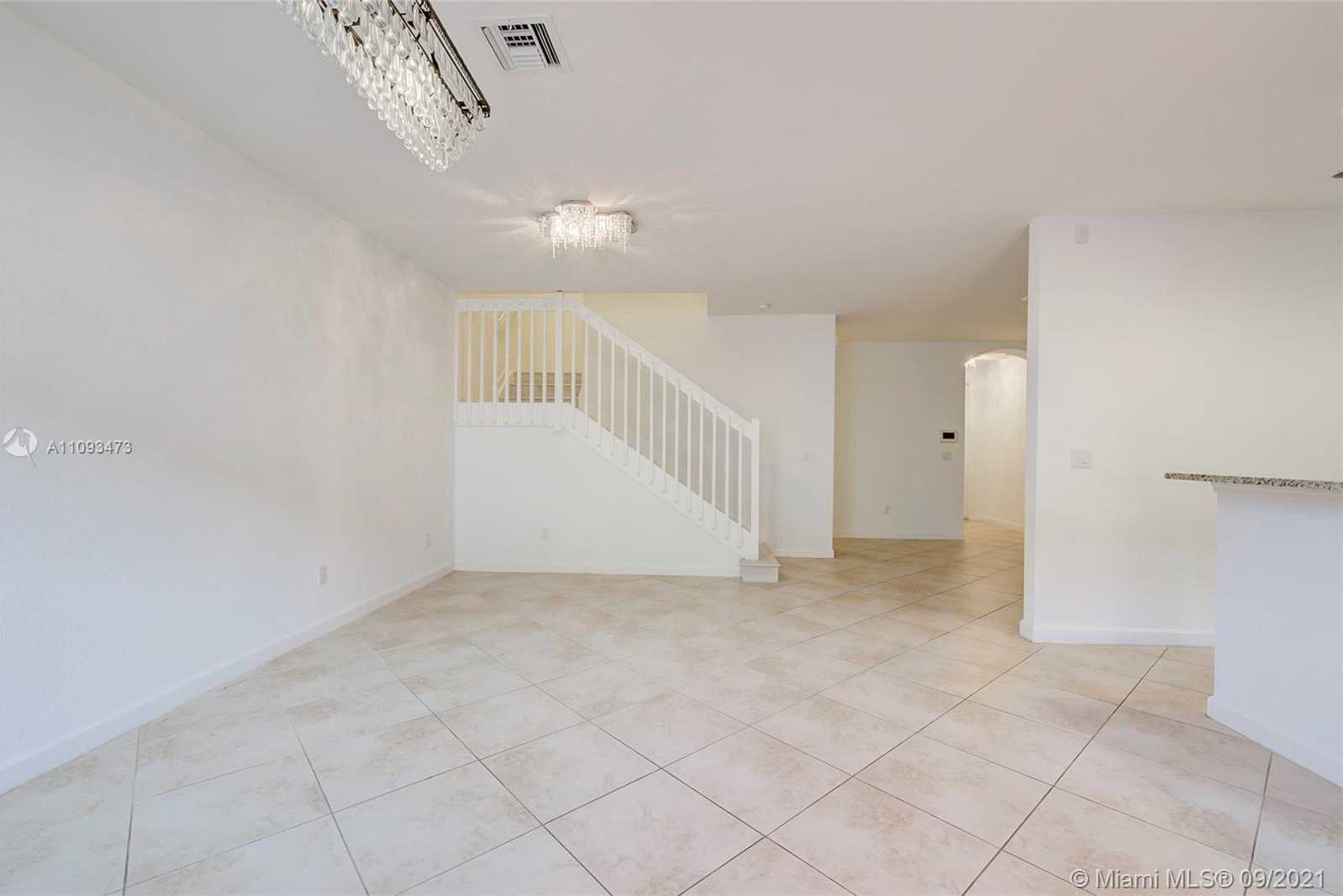 Small Image of 8448 BLUE COVE WAY, Parkland Number 4